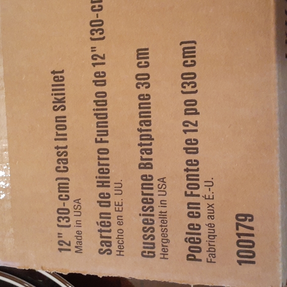 Pampered Chef 12" Skillet - Picture 2 of 4